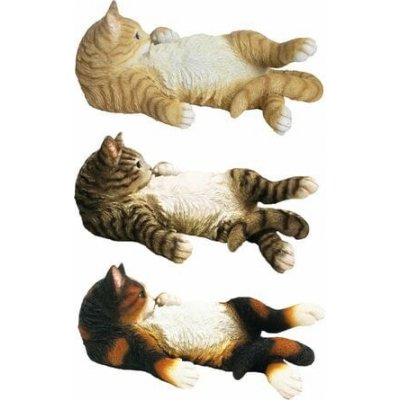 Zvířátka a postavy OUTDOOR "TRUE TO NATURE" Ležící kotě LAZY CAT, š.38cm (DOPRODEJ)|Esschert Design - strakatá