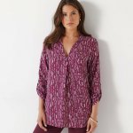 Dlouhá krepová halenka s grafickým potiskem švestková/bílá – Zboží Dáma