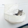 Odpočívadlo a škrabadlo pro kočky Trixie Závěsné plyšové lůžko na topení hluboké 45 x 13 x 33 cm