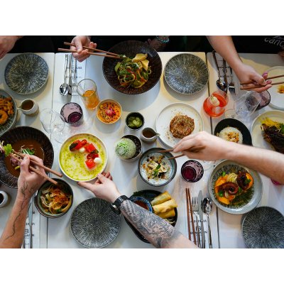 Sedmichodová degustace pro dva v KATCHI Restaurant & Cocktails – Zboží Mobilmania