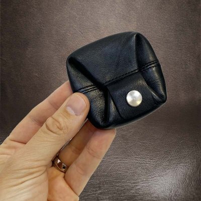 Klíčenka Černé kožené pouzdro na drobné s vlastním monogramem nebo textem – Hledejceny.cz