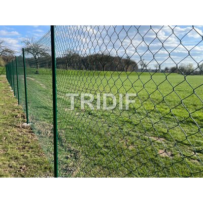 Pletivo poplastované zelené / oko 50 / průměr drátu 2,50 mm / zesílený napínací drát 3,50 mm / 25 bm – Sleviste.cz