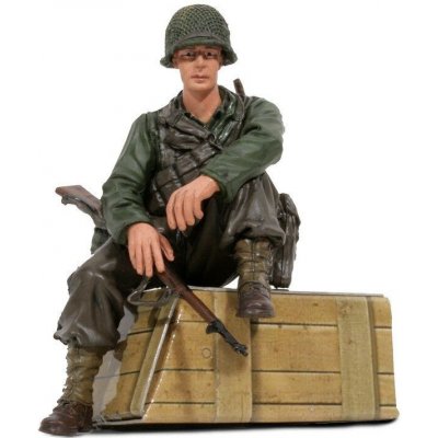 TORRO 1/16 figurka sedícího vojáka U.S. 1st Infantérie z 2 sv. války ručně malovaný – Zbozi.Blesk.cz