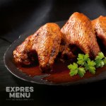 EXPRES MENU Kuřecí křídla na medu a chilli 300 g – Zbozi.Blesk.cz