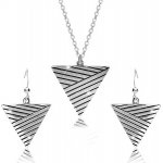 Šperky eshop sada ze stříbra náhrdelník a náušnice obrácený trojúhelník s patinovanými liniemi R43.27 – Zboží Mobilmania