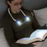 LED Lampička na Čtení na Krk InnovaGoods – Zboží Mobilmania