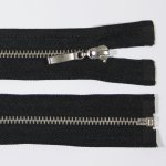 Zip kovový 3mm chrom délka 55cm, barva 332 (dělitelný) – Zboží Dáma