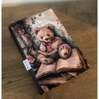 Mks & Porizbags Obal na knihu nastavitelný Medvídek knihomol – Sleviste.cz