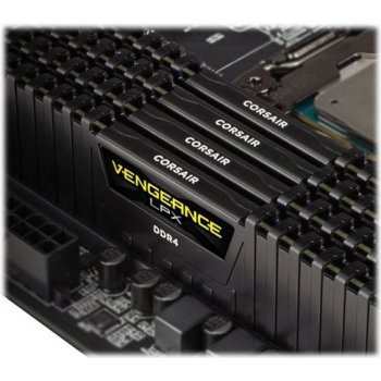 Corsair CMK32GX4M2D3000C16