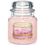 Yankee Candle Blush Bouquet 104 g – Zbozi.Blesk.cz