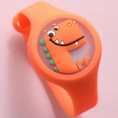 LED náramek TopQ pro děti proti komárům Oranžový s dinosaurem – Zboží Dáma