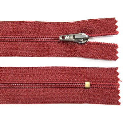 Spirálový zip no.3 nerozepínací 25cm - více barev color: 563 červená tmavá – Hledejceny.cz