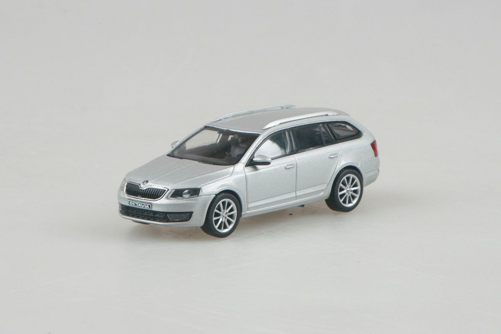 Abrex Škoda Octavia III Combi stříbrná Brilliant Metallic model 1:43