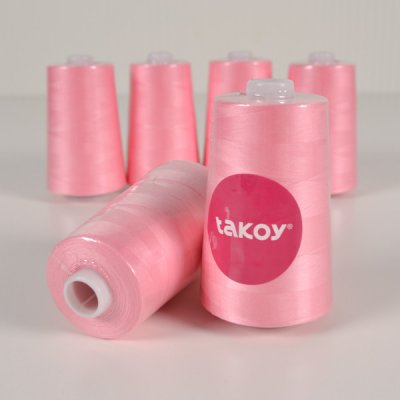 Takoy Overlock / coverlock polyesterová nit TKY 5000 barva světle růžová – Zbozi.Blesk.cz