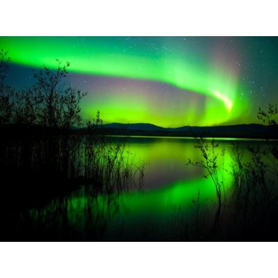 WEBLUX 27905424 Samolepka fólie Northern lights mirrored on lake Na jezeru se zrcadly severní světla rozměry 270 x 200 cm – Zboží Mobilmania