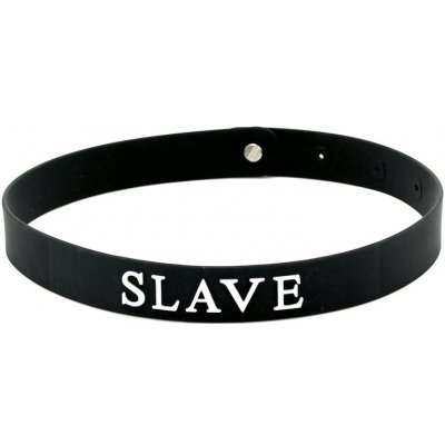Obojek s nápisem SLAVE