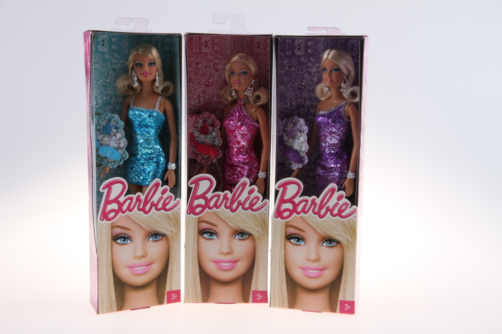 Barbie v třpytivých šatech RŮŽOVÝCH BLONDÝNKA od 231 Kč - Heureka.cz