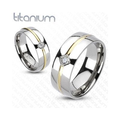 Šperky eshop Titanový prsten zlatý pásek zirkon F2.11