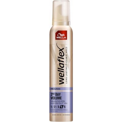 Pěna na vlasy Wellaflex 2-denní objem extra silná 200 ml – Zboží Mobilmania