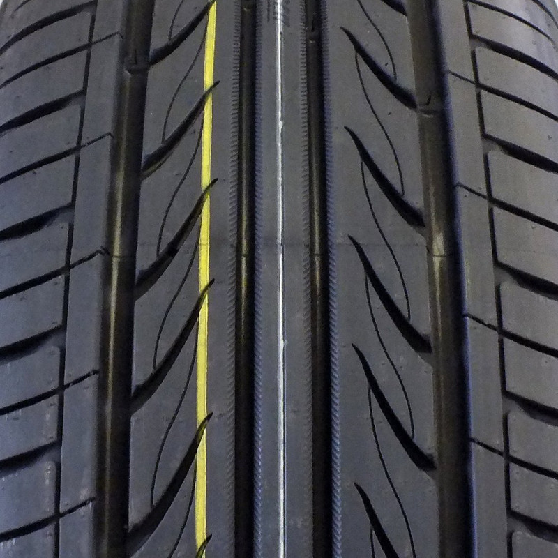 Landsail LS988 225/45 R17 94W