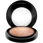MAC Cosmetics Luxusní zapečený rozjasňující pudr Mineralize Skinfinish Soft & Gentle 10 g – Zboží Dáma