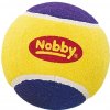 Hračka pro psa Nobby silný tenisový Míč určený na aport 13 cm