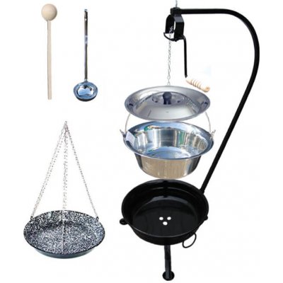 Green Home kotlík na guláš nerez 22 l INOX 0,8 mm, Green Home pánev smalt 42 cm, Green Home prenosne ohniště stojan a pojistný kladka KOV, poklice nerez INOX 48 cm, KESSEL naběračka nerez INOX, vařečk – Sleviste.cz