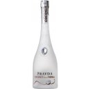 Pravda Vodka Coconut 37,5% 0,7 l (holá láhev)