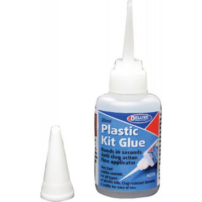 DELUXE MATERIALS Plastic Kit lepidlo na plastikové modely 20 g