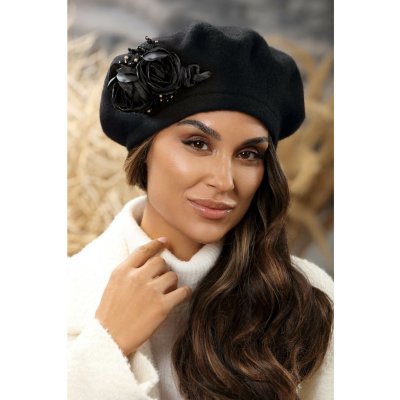 Krumlovanka Černý vlněný baret s černým květem W-0589/018 – Hledejceny.cz