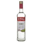 Stolichnaya Vodka 40% 1 l (holá láhev) – Zboží Dáma