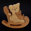 Dřevěná hračka Amadea dřevěné puzzle houpací kočka masivní dřevo dvou druhů dřevin 14 cm
