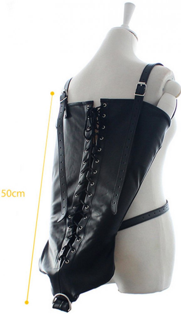 Порно бөтелкені ішке қарай итеріп жібереді