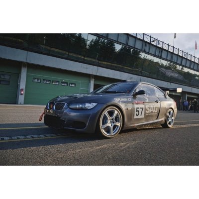 Automobilový závod okruh Brno, 1 osoba, Jízda 50 - 60 minut, BMW e92 – Hledejceny.cz