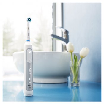 Oral-B Genius Pro 8000 White