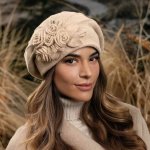 Krumlovanka dámská béžová zimní čepice s bambulí Woolmark Quality W-0829/960 – Hledejceny.cz