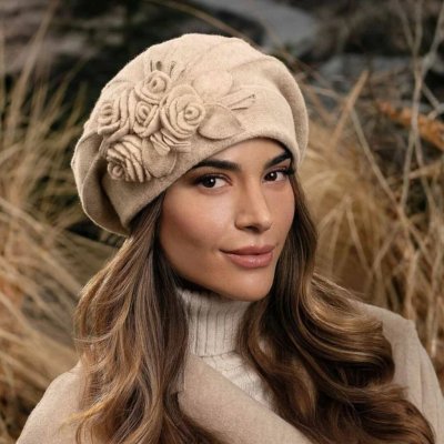 Krumlovanka dámská béžová zimní čepice s bambulí Woolmark Quality W-0829/960 – Hledejceny.cz