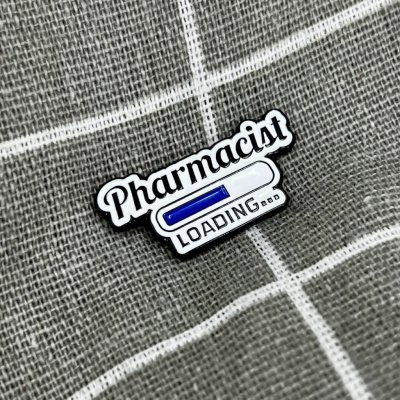 Pinarna Pharmacist loading... Načítající se lékárník... – Zboží Dáma