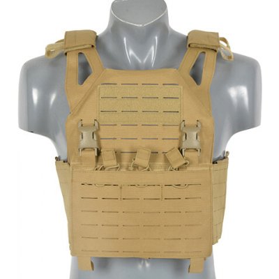 8FIELDS Taktická vesta Operator Plate Carrier Laser-Cut Buckle Up se sumkami AR/AK Coyote – Zboží Mobilmania