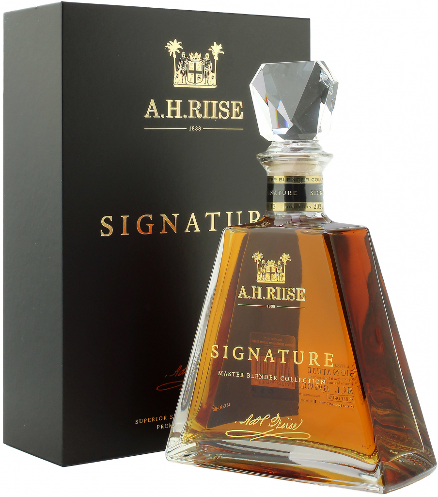 A.H. Riise Signature 43,9% 0,7 l (dárkové balení karafa)