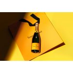 Veuve Clicquot Yellow label Brut 12,5% 0,75 l (holá láhev) – Sleviste.cz