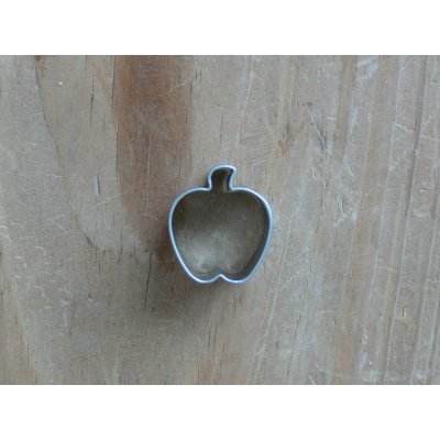 Vykrajovátko nerezové jablko jablko mini 2 x 1,5 cm: 2 cm x 1,5 cm – Hledejceny.cz
