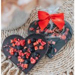 Kamila Chocolates Srdce z hořké čokolády sypané lyofilizovaným ovocem 100 g – Hledejceny.cz