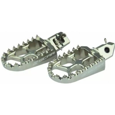 SCAR závodní stupačky řidiče hliníkové KTM SX/EXC 23-, HUSQVARNA 23-, GASGAS 24-, SHERCO 08-25, BETA RR 05-19, HUSABERG 08-14 barva titanová (stříbrná) | Zboží Auto