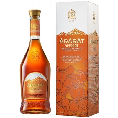Ararat Brandy Apricot 35% 0,7 l (holá láhev) – Zboží Dáma