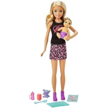 Barbie Chůva Blondýna + miminko a doplňky od 479 Kč - Heureka.cz