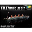 Academy Model Kit loď 14220 R.M.S. TITANIC + LED SET MCP 1:700