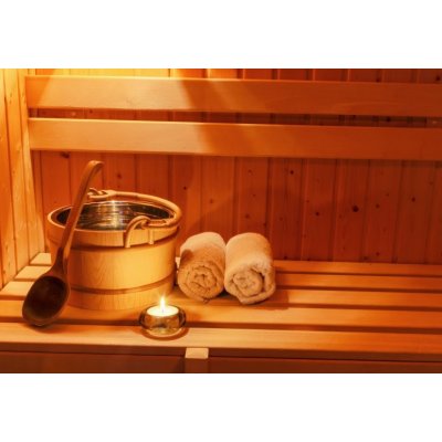 WEBLUX 67860157 Fototapeta vliesová Wellness und Spa in der Sauna Wellness und Spa v sauně rozměry 145 x 100 cm – Zboží Mobilmania