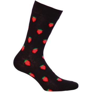 Veselé barevné bavlněné ponožky s jahodami černé