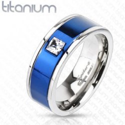 Šperky eshop Titanový prsten s modrým pruhem a čtvercovým zirkonem K17.4